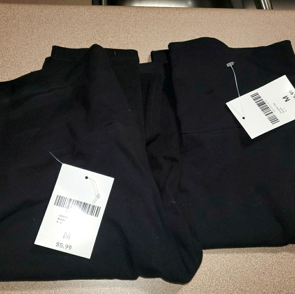 Black leggings bundle please buy!